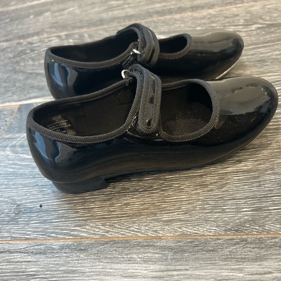 Girls Size 11 Tap Shoes - Picture 2 of 4